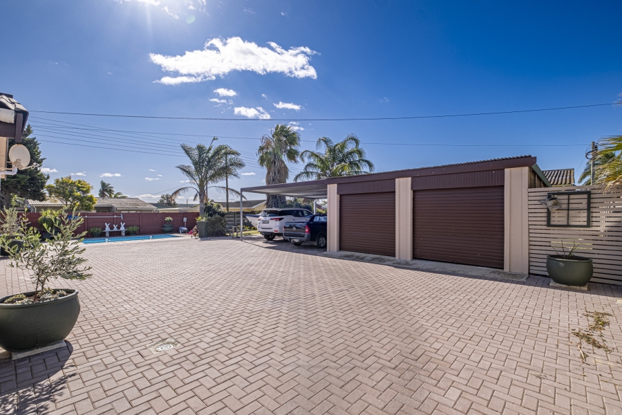 4 Bedroom Property for Sale in Manor Heights Eastern Cape